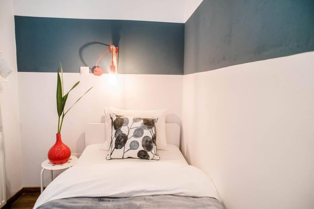 5 Bedrooms With Ac In Center Budapest